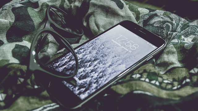 cellphone-1149165_640.jpg