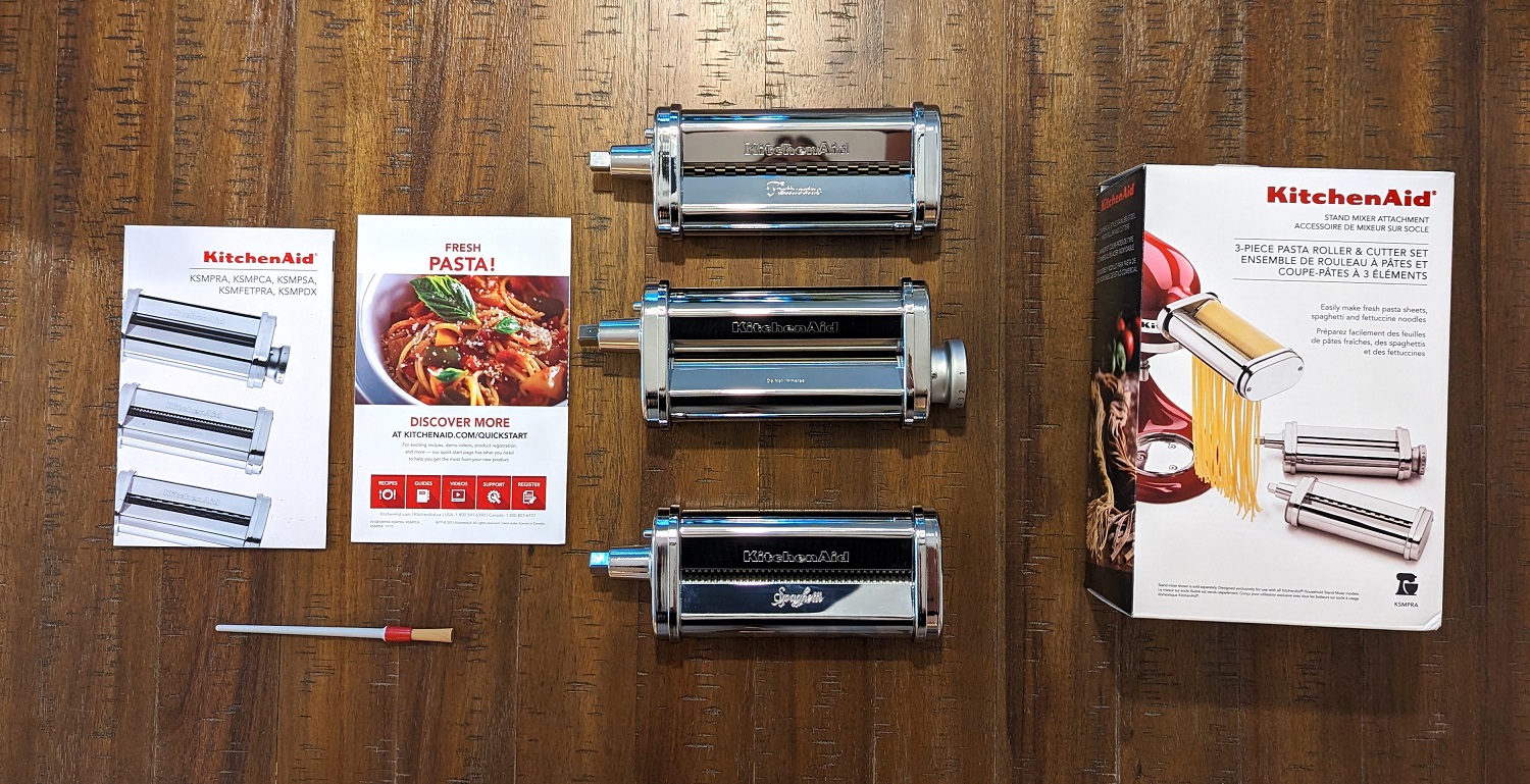 ouverture de la boite accessoires pâtes KitchenAid